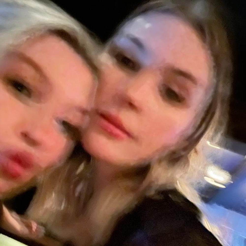 Meet your Posher, Louelle